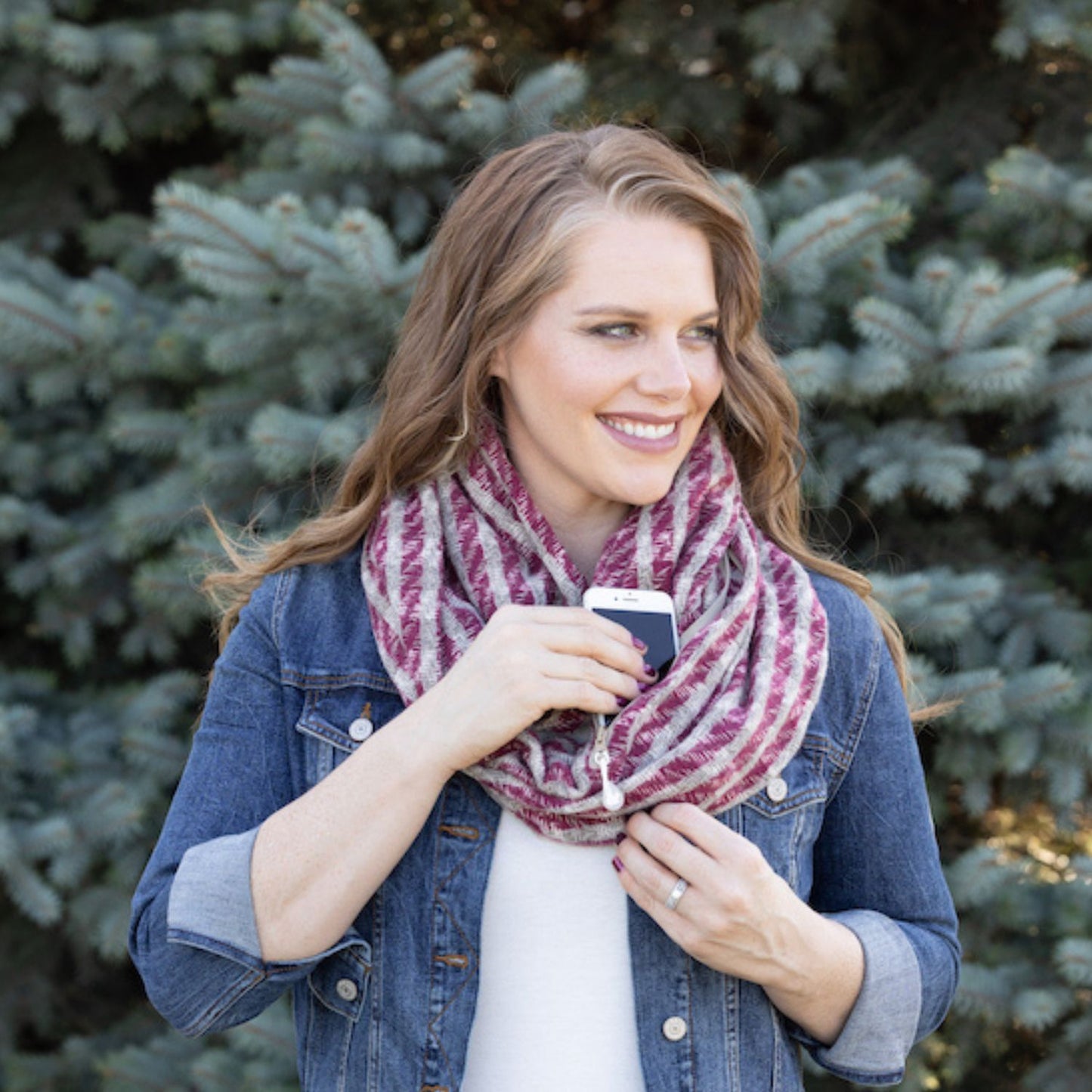 SHOLDIT Convertible Infinity Scarf with Pocket Edenburgh Burgundy doubled with phone in pocket