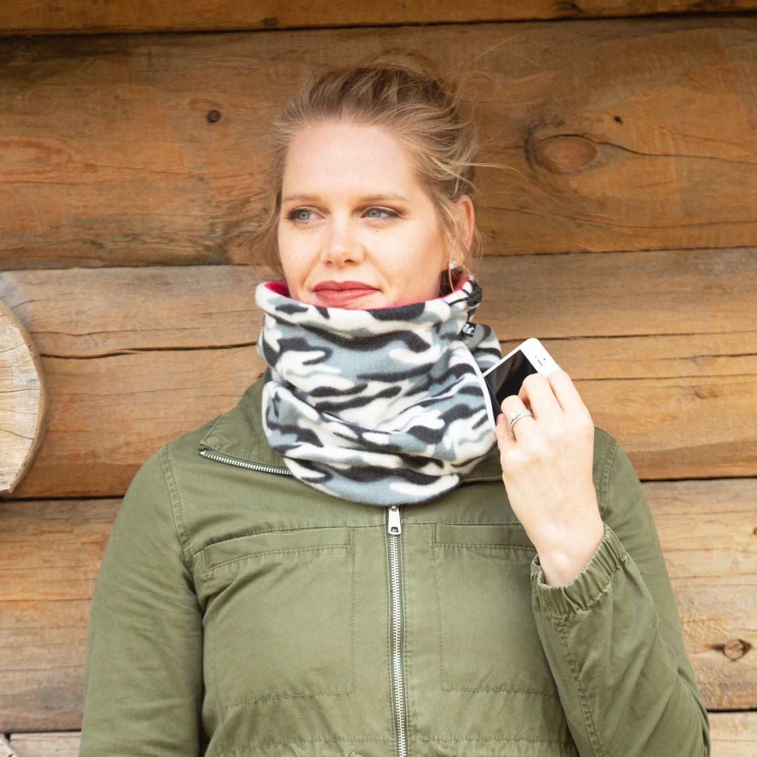 SHOLDIT Convertible Neck Gaiter with Pocket Camouflage Pink on Lady